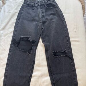 PrettyLittleThing Washed Black Ripped Boyfriend Jeans